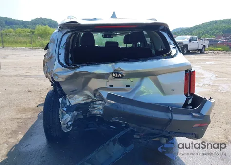 2021 Kia Sorento S z USA, uszkodzony, nr VIN 5XYRLDLC9MG039939